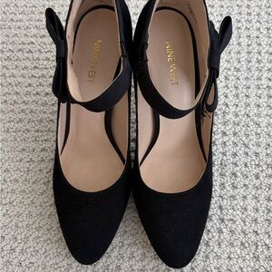 Nine West Howley Black Suede High Heel Pump Sz 7.5 M